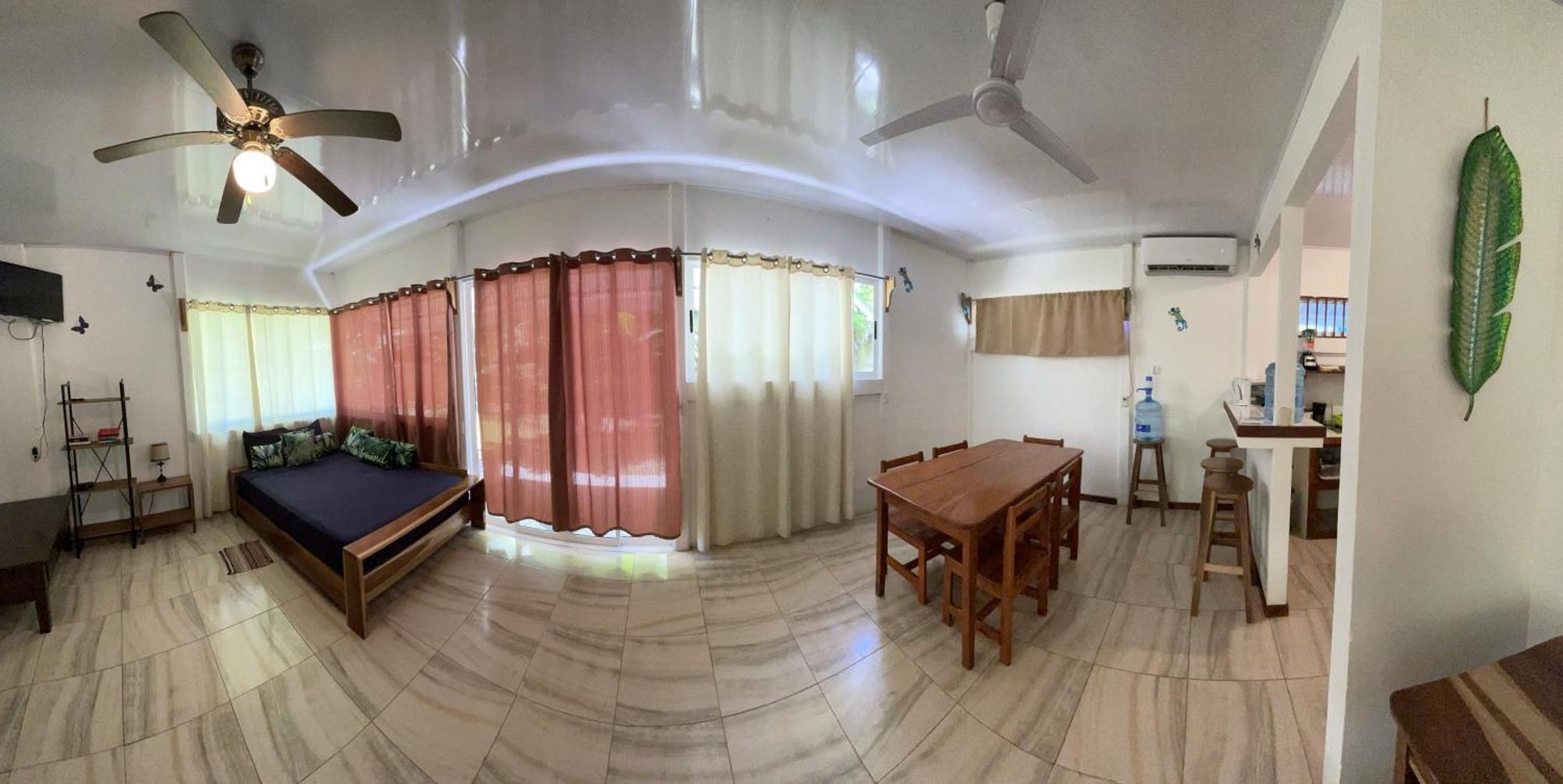 Casa Blanca Beachfront House With Shared Pool Access Pangea Lodge Manzanillo  Luaran gambar