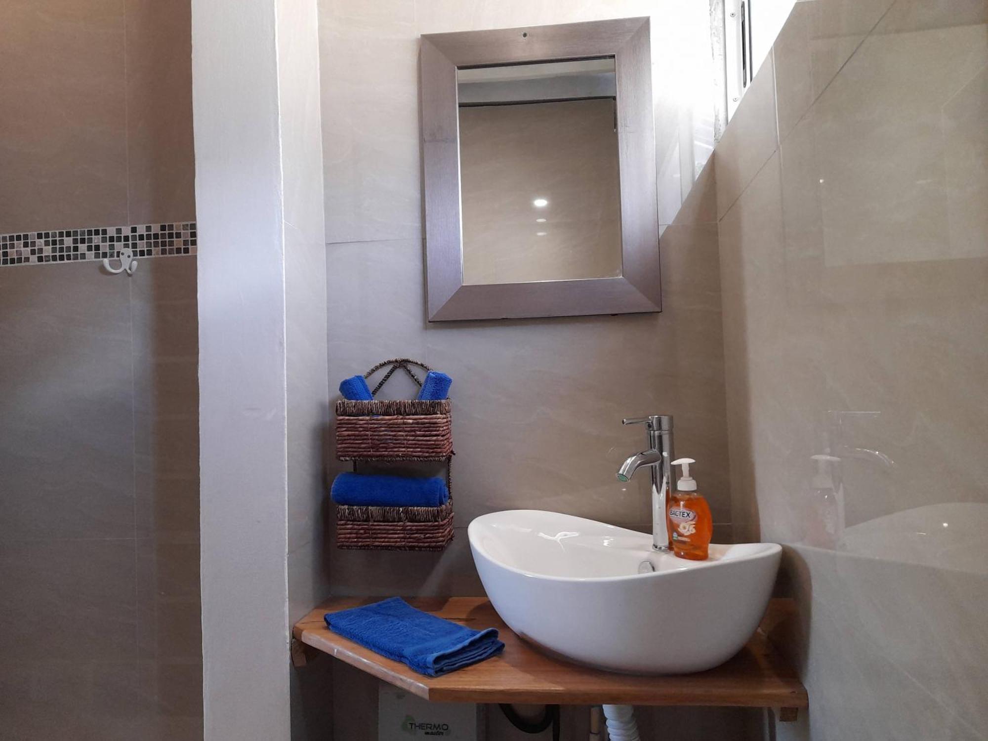 Casa Blanca Beachfront House With Shared Pool Access Pangea Lodge Manzanillo  Luaran gambar