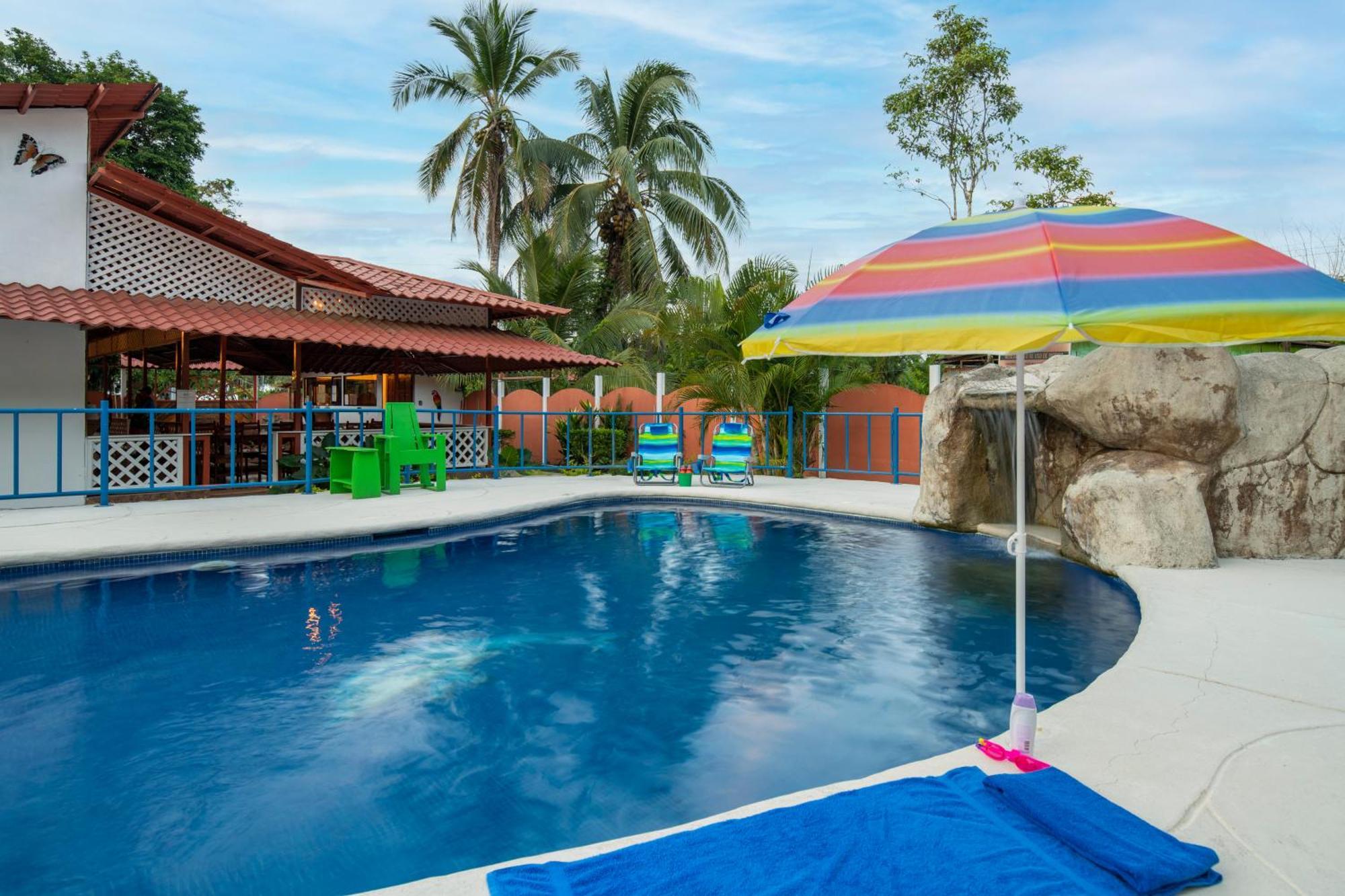 Casa Blanca Beachfront House With Shared Pool Access Pangea Lodge Manzanillo  Luaran gambar