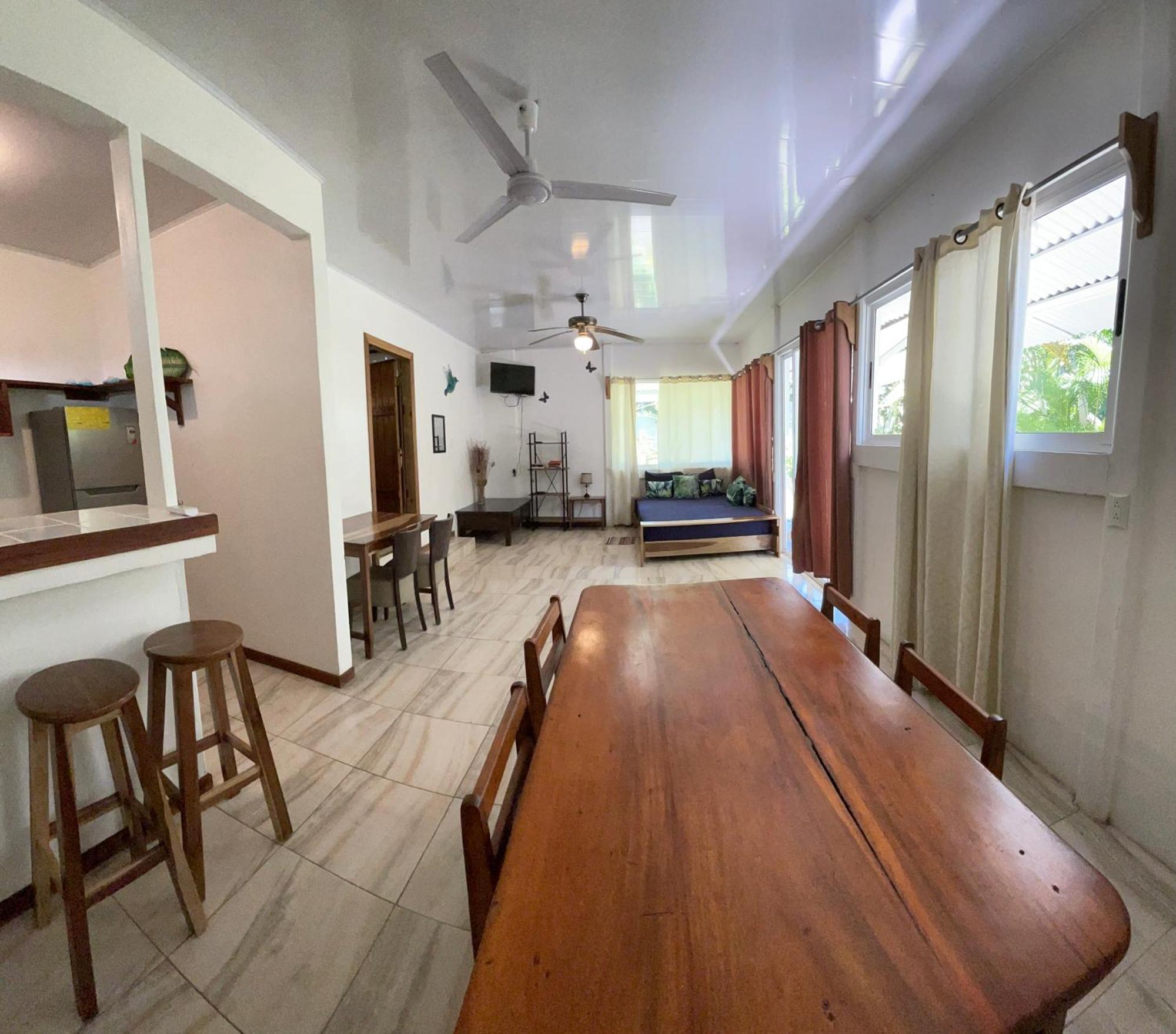 Casa Blanca Beachfront House With Shared Pool Access Pangea Lodge Manzanillo  Luaran gambar
