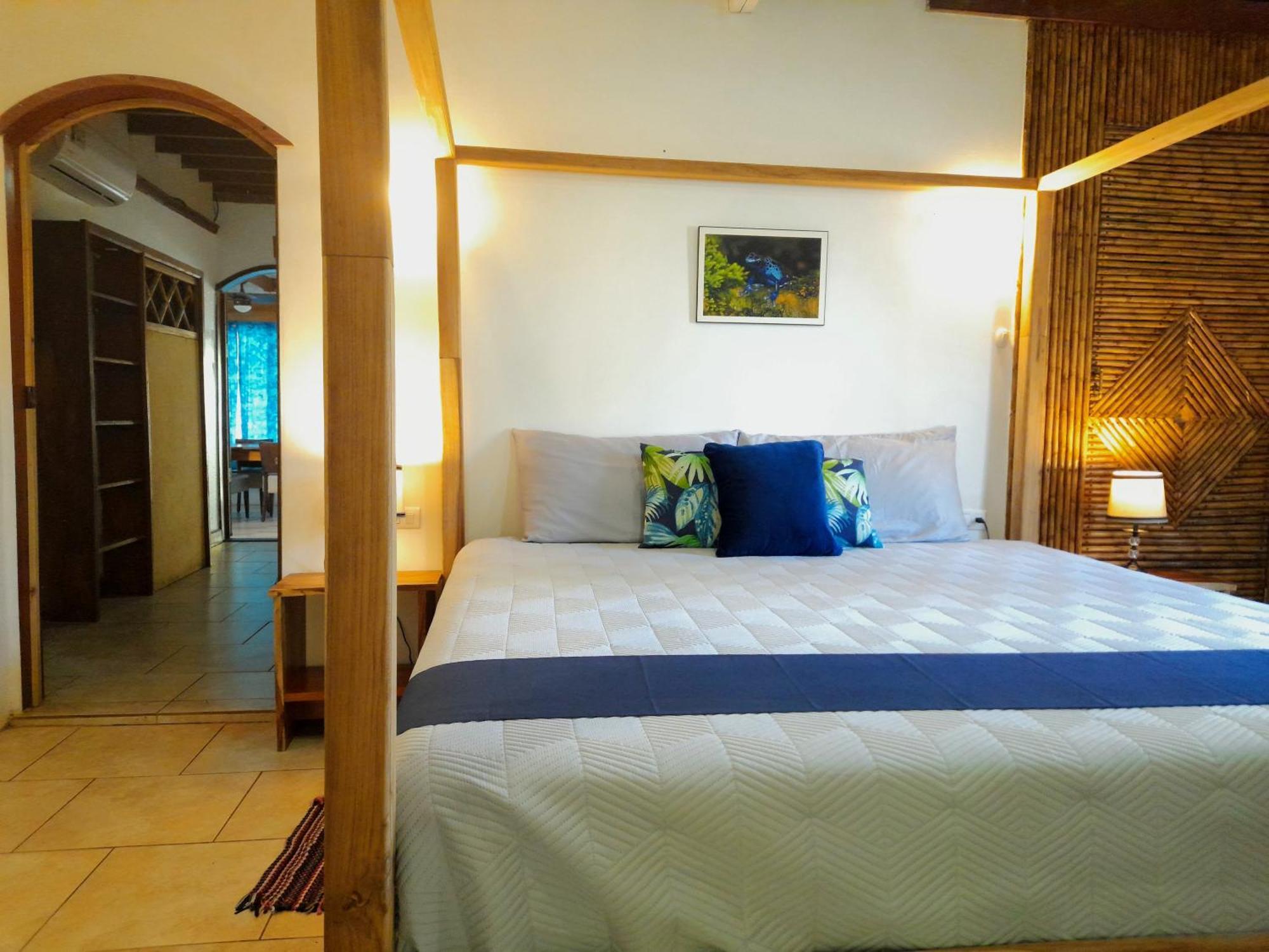 Casa Blanca Beachfront House With Shared Pool Access Pangea Lodge Manzanillo  Luaran gambar