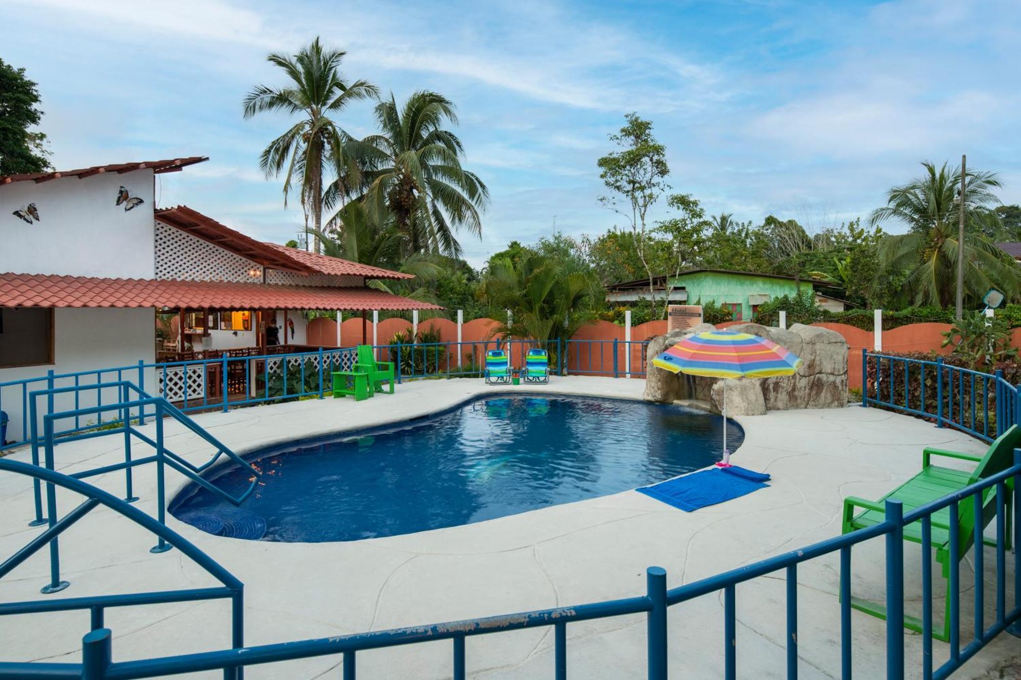 Casa Blanca Beachfront House With Shared Pool Access Pangea Lodge Manzanillo  Luaran gambar