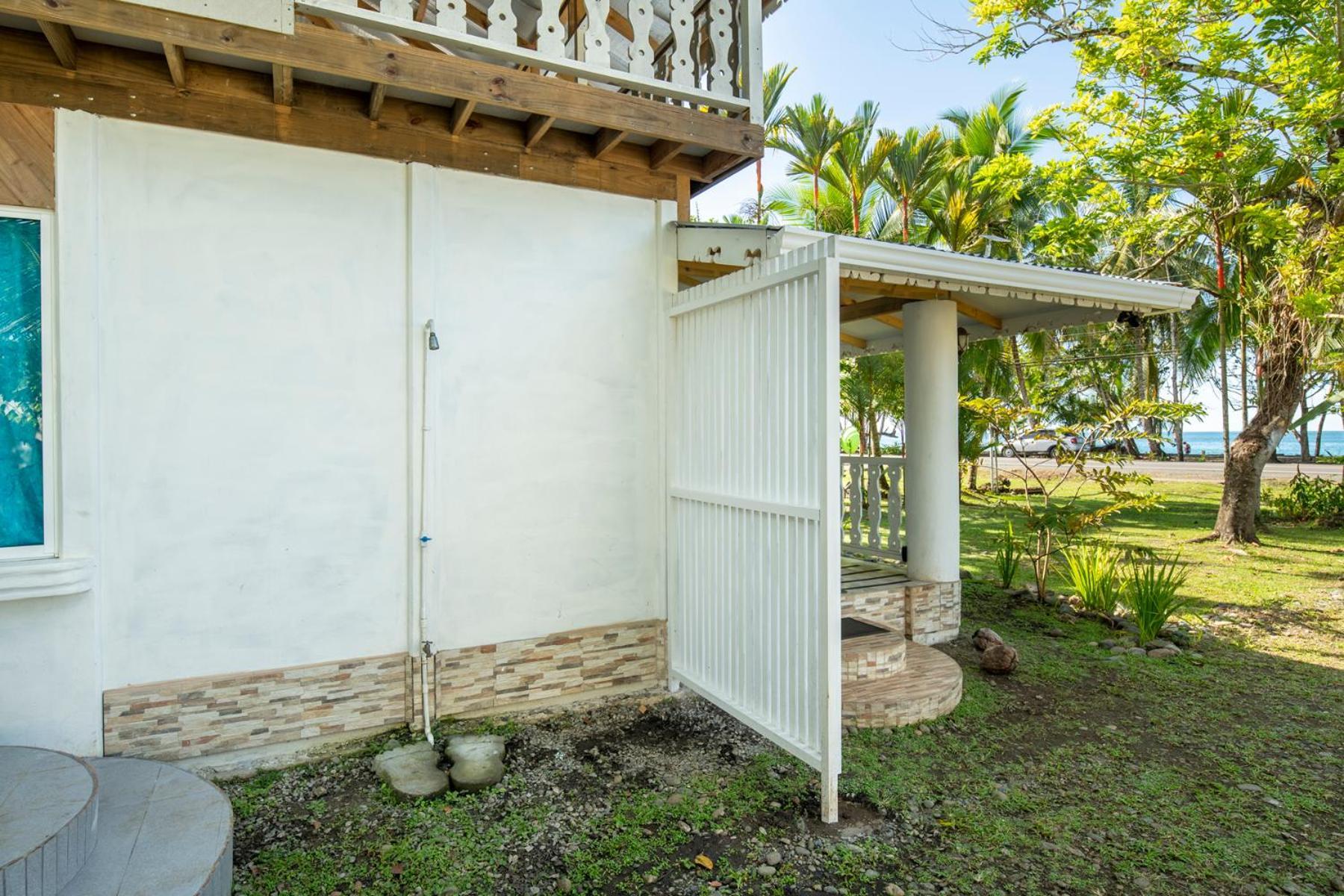 Casa Blanca Beachfront House With Shared Pool Access Pangea Lodge Manzanillo  Luaran gambar